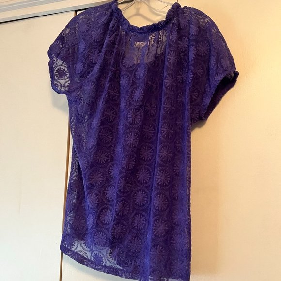 EUC! Chicos Purple Sheer Blouse - Size 1 - Picture 3 of 4